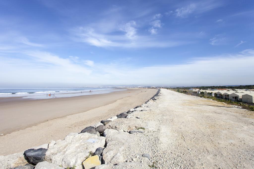 Lisbon Waves Surf Lodge Almada Zewnętrze zdjęcie
