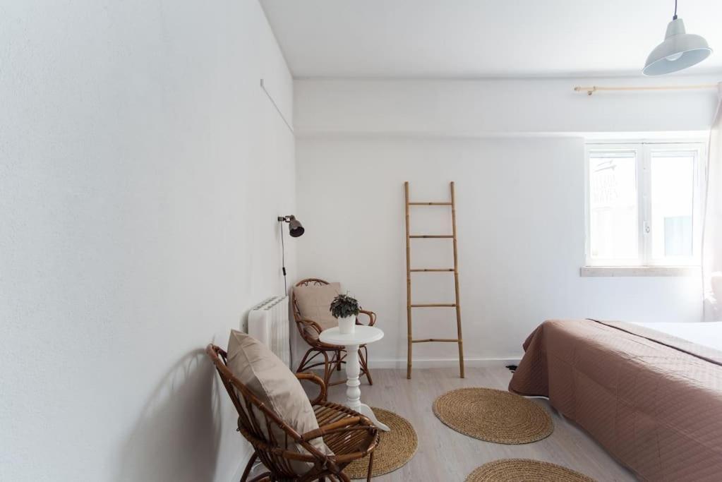 Lisbon Waves Surf Lodge Almada Zewnętrze zdjęcie